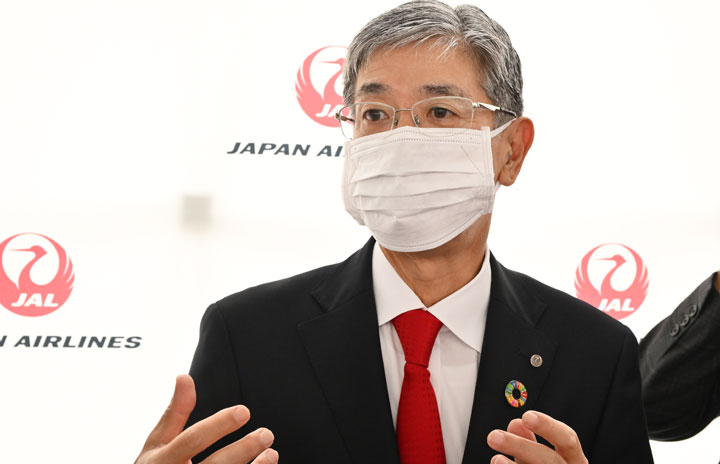 JAL赤坂社長「日本人だけいない」国内線は年内回復、国際線2025年視野