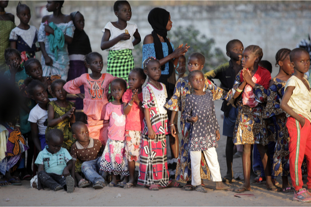 アフリカの偽造薬問題　ガンビアの子供28人死亡、薬が原因の可能性も