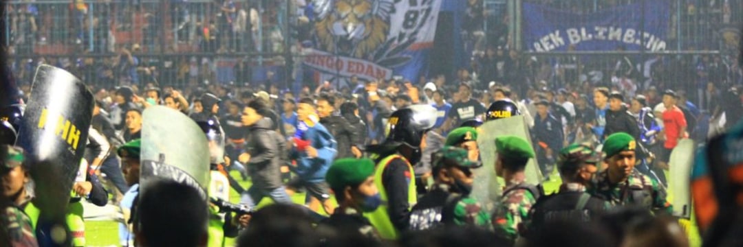 インドネシア「サッカー場の悲劇」の背景にある国民の“アモック”と警察の“優越感”