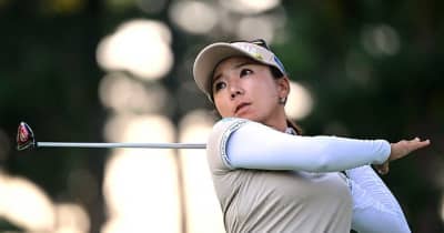 女子ゴルフ有村智恵が対峙した「凄いアゴ」　今週名物にファン驚き「身長より高い」