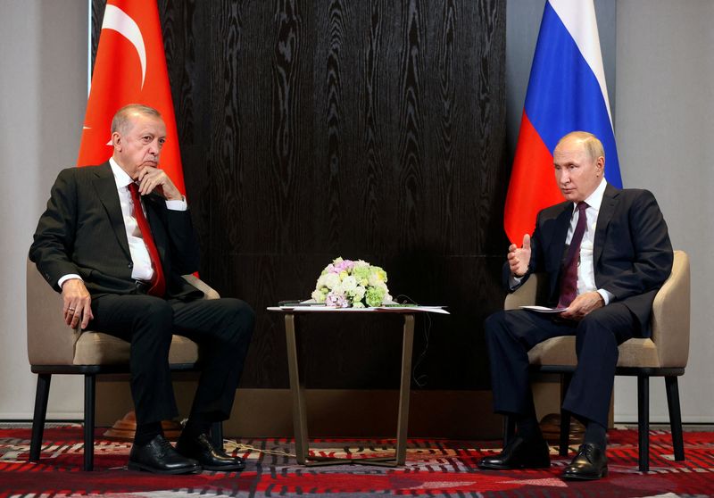 トルコ大統領、ウクライナ和平提案へ＝ロシア補佐官