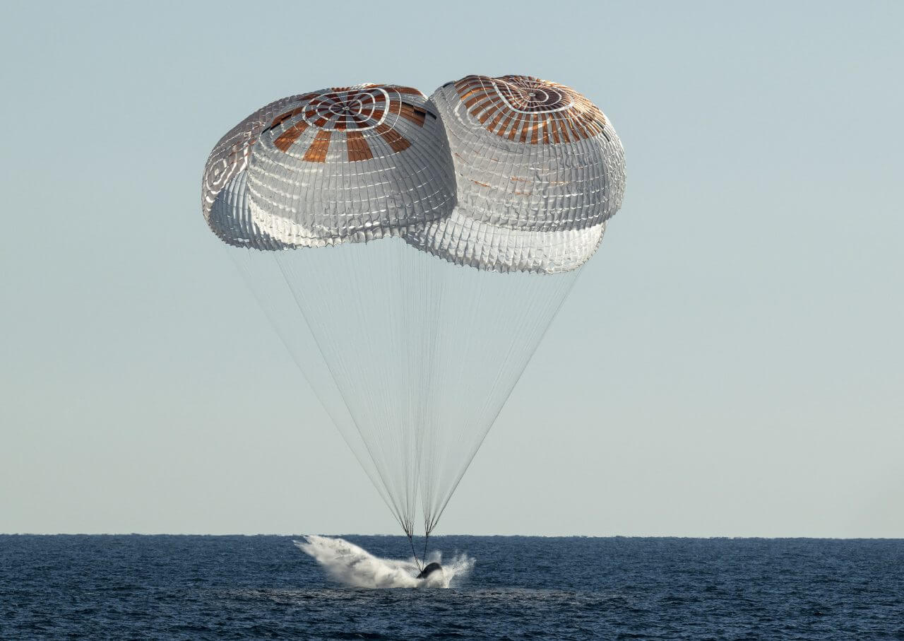 クルードラゴン「フリーダム」ISSから地球へ帰還　米欧の宇宙飛行士4名が搭乗