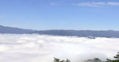 秋の絶景！「朝霧」　岐阜・飛騨市を覆う真っ白雲海
