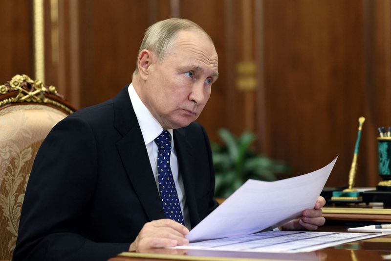 プーチン氏、穀物輸出延長を利用か　Ｇ２０首脳会議で＝外交筋
