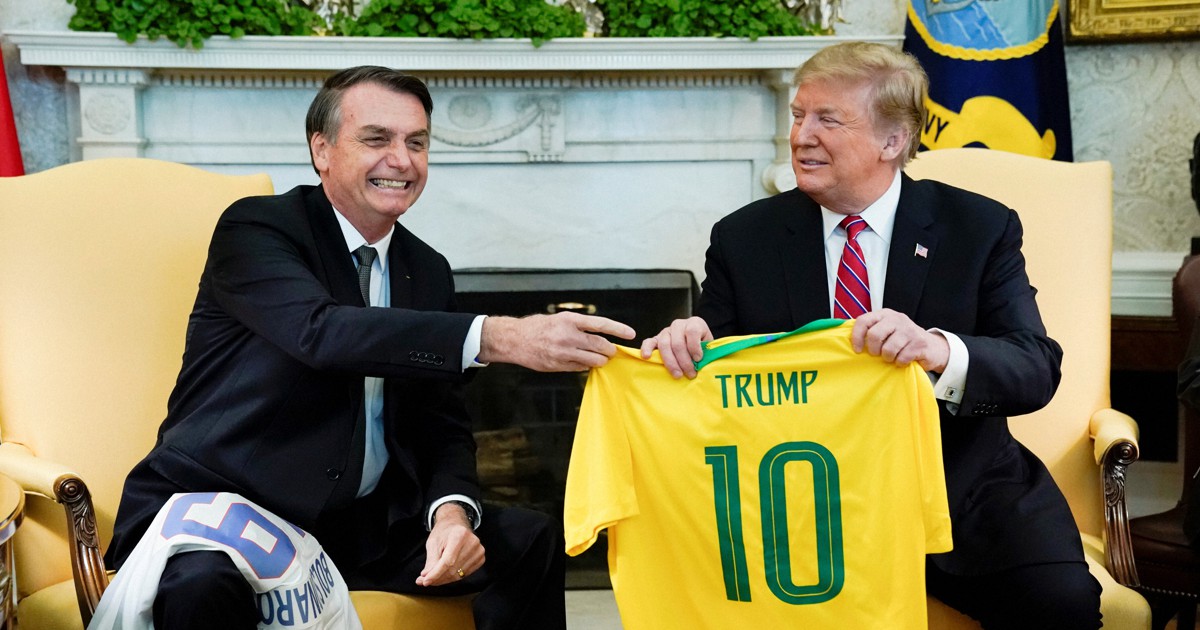 「トランプ戦法」継承するボルソナロ氏の狙い　ブラジル大統領選決選