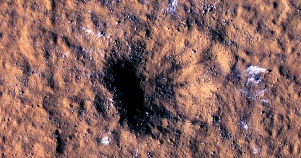火星に隕石衝突で大型クレーター　NASAが形成を記録