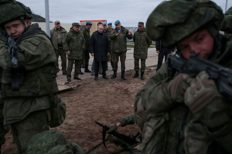 ロシア、30万人の部分動員終了　ウクライナ「すぐに補充必要に」