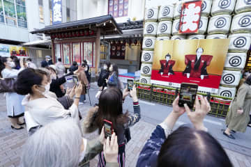 海老蔵さん「團十郎」襲名　江戸歌舞伎の象徴9年ぶり復活