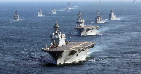 韓国海軍、日本の観艦式に７年ぶり参加　首相が視察