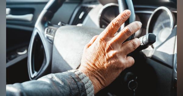 7割が免許返納を嫌がっているどれだけ家族から反対されても高齢者が運転をやめないワケ - ｢自分は有能だ｣と思いながら事故を起こす