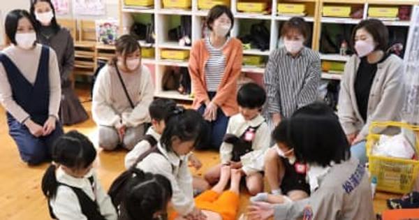 心肺蘇生法　親子ら練習　松浦の保育園、幼稚園で講習会