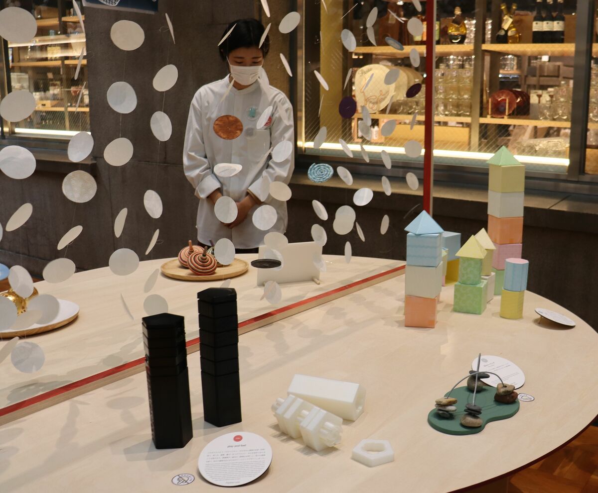京都の伝統工芸でおもちゃや文房具　京都工芸繊維大学の学生制作