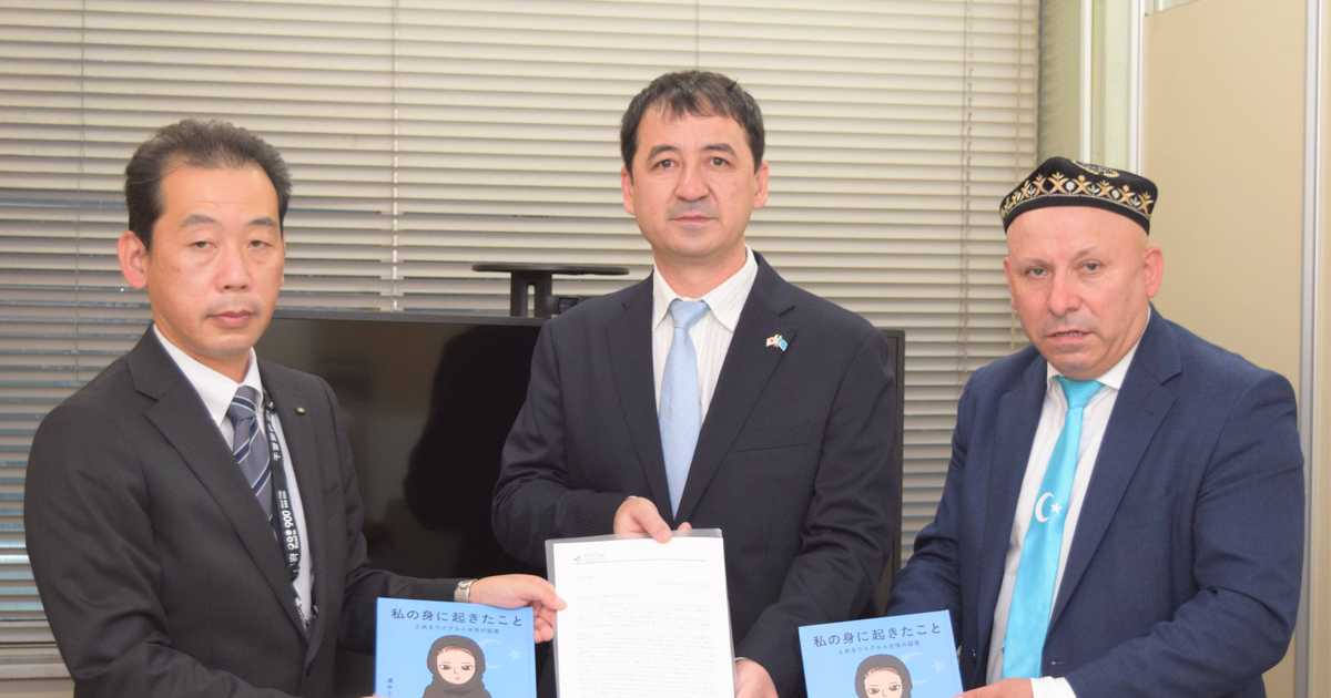 日本ウイグル協会が千葉市長に感謝状　啓発活動に協力