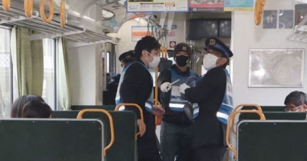 列車内に不審者 乗客をどう守る　JR西 新見駅で警察、消防と訓練