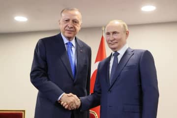 ロシア、トルコ首脳が電話会談　天然ガスのハブ施設建設を協議