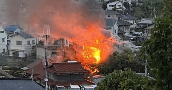 【速報】焼け跡から1人の遺体発見　広島市佐伯区の民家火災