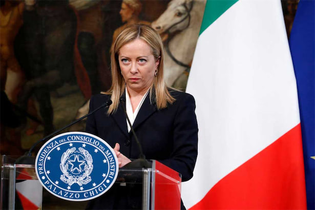 移民・難民問題でフランスと対立、「極右」首相イタリアの気になる動向