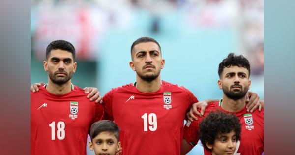 サッカーイラン代表、国歌を斉唱せず。沈黙で女性たちに連帯か【サッカーW杯2022】