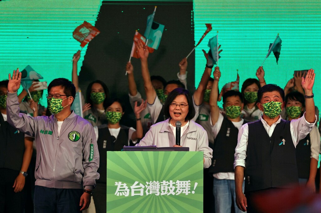 台湾統一地方選で与党苦戦 大敗なら中国に付け入る隙も