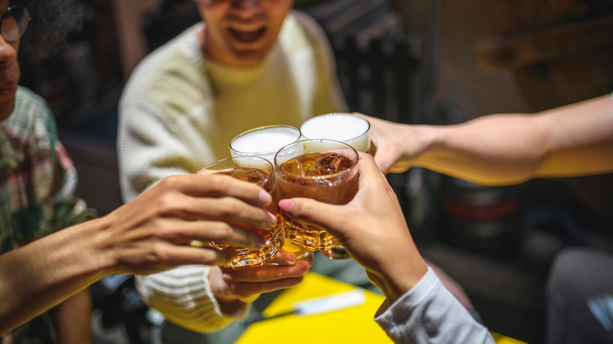 若者はお酒から離れたわけではない…日本の若者が｢チャミスルの午後ティー割りなら飲む｣というワケ