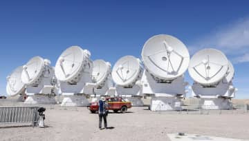 電波望遠鏡アルマにサイバー攻撃　南米チリ、日本も運用