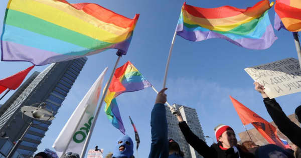 ロシア下院、「同性愛宣伝禁止法」改正案を可決　映画や書籍も規制対象