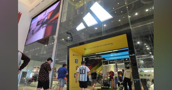 サッカー日本代表ユニホーム、カタールで“バカ売れ”　「次回入荷未定」、デザインも好評