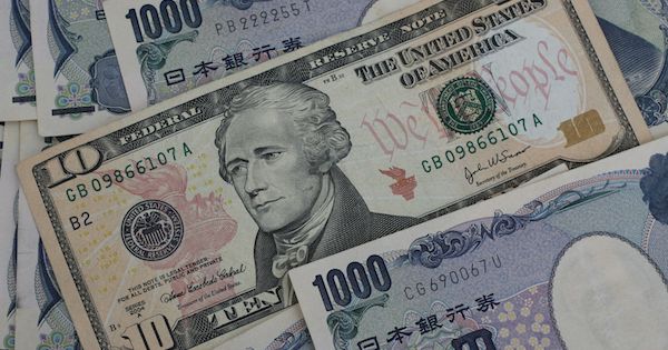円が対ドルで１％超える上昇、一時133円63銭－米雇用統計控え円買い