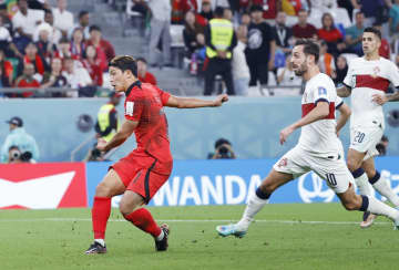 韓国2―1ポルトガル　韓国、ロスタイムに決勝点
