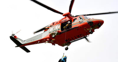 防災ヘリと連携訓練　砺波消防署　中州からの救助想定