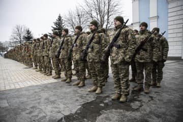 ロシア、全土にミサイル攻撃か　ウクライナ、冬も攻勢維持