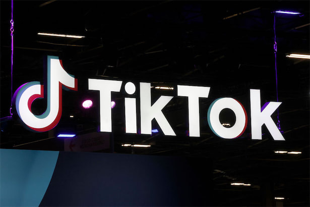 TikTokは「中国共産党のスパイウェア」、米議員らが排除要請