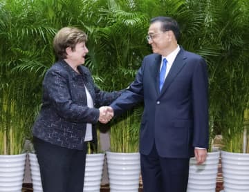 中国首相、途上国債務に関与　IMFと意見交換