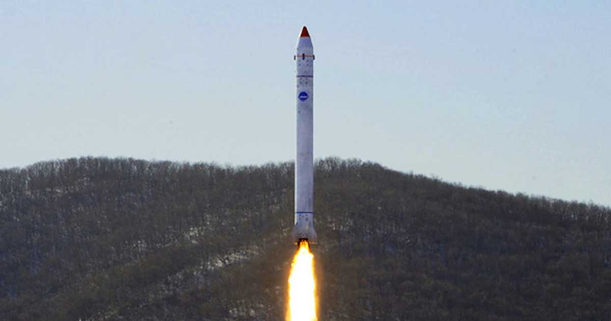 北朝鮮、軍事偵察衛星「来年４月までに準備完了」