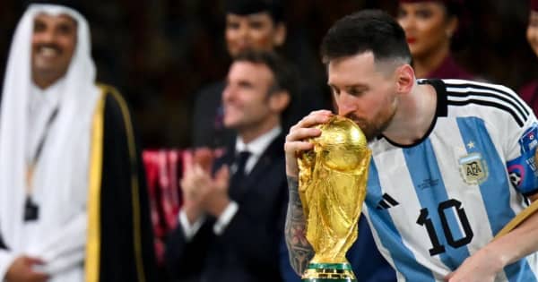 【2022年サッカーW杯】 メッシは「史上最高の選手」になったのか　アルゼンチン優勝で
