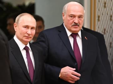 ロシア、NATOへ対抗姿勢鮮明　ベラルーシ核協力で
