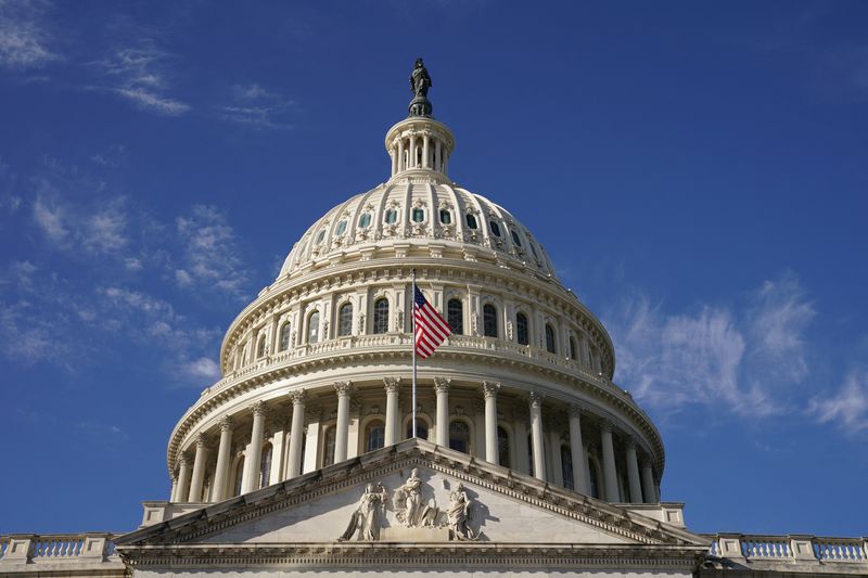 米下院が歳出法案可決、バイデン大統領署名へ　政府機関閉鎖回避