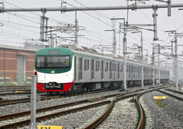 バングラデシュ初の都市鉄道開業　日本支援、テロ乗り越え
