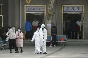 中国・武漢で感染爆発、死者急増　住民ら証言、ゼロコロナ政策崩壊