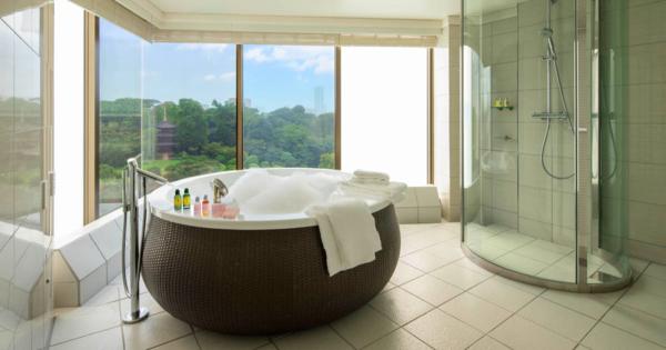 「ロクシタン」がホテル椿山荘東京とコラボした桜の季節限定の宿泊プランを提供