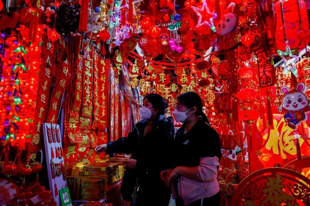 中国人の旅行再開でリセットされる中国のイメージ　世界のビジネスに影響、地政学に微妙な変化も