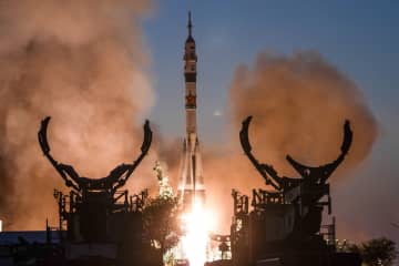 異常のソユーズ、無人で回収へ　帰還の宇宙船、来月打ち上げ