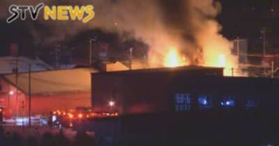 【続報】北海道・釧路市で２階建て店舗が炎上中　周辺で停電も
