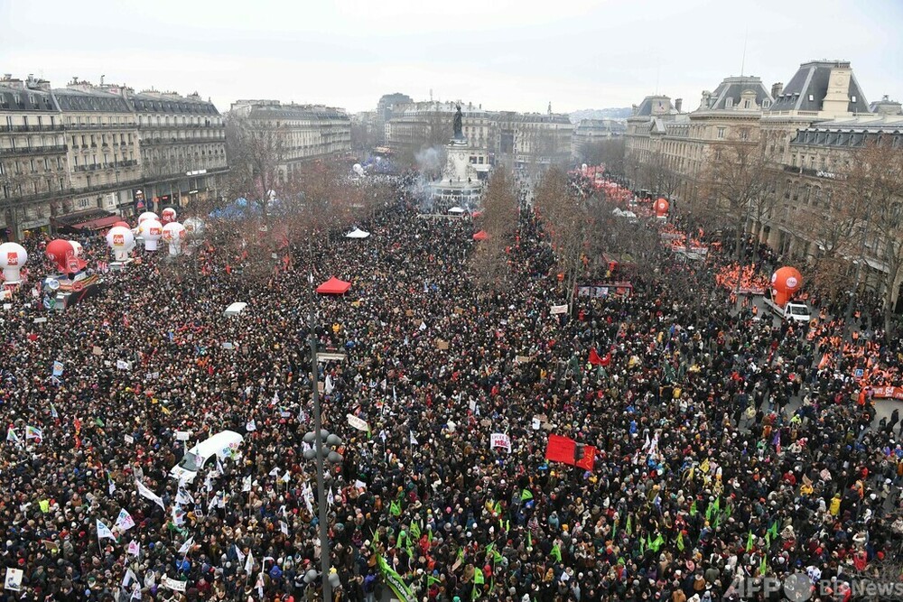 仏全土でストやデモ 年金改革に反対、100万人超が参加