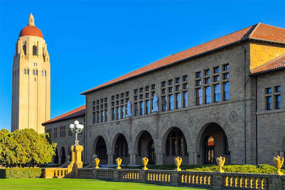 スタンフォード大学で起業家が育つ理由　論文が修了要件ではない