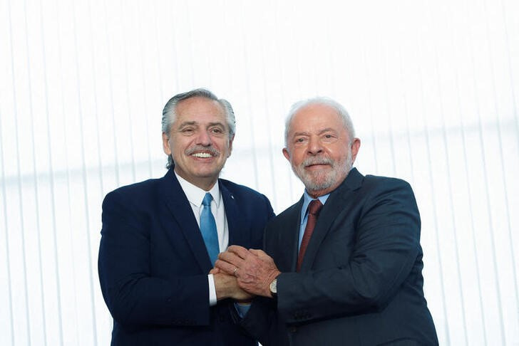 ブラジルとアルゼンチン、共通通貨巡り協議へ　経済統合目指す