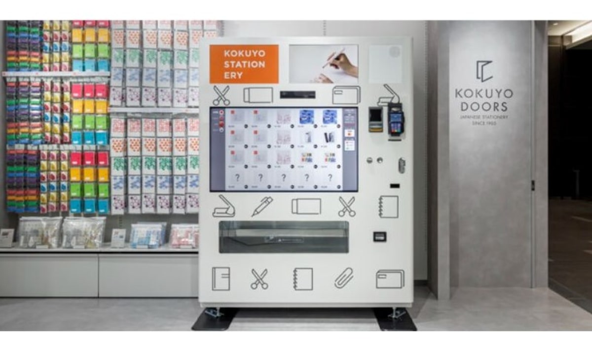 コクヨ、羽田エアポートガーデンにて「文具のIoT自販機」実証実験を開始　第1弾は7種類の商品を販売