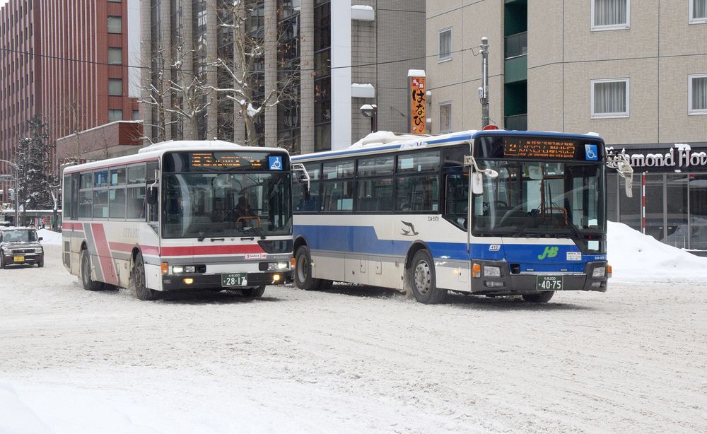 札幌市、公共交通計画２４年策定　バス乗務員確保など検討