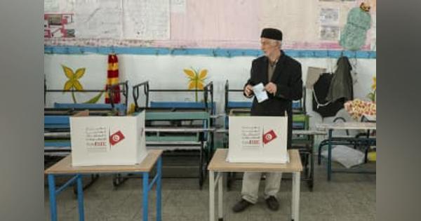 チュニジア議会選、投票率11％　決選投票も、政治不信深刻