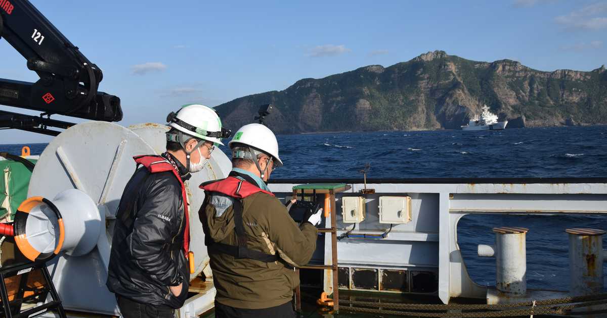 尖閣諸島で初のドローン調査　中国公船が領海侵入し、接近